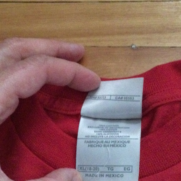 Nike T-Shirt. Youth. - Picture 2 of 7